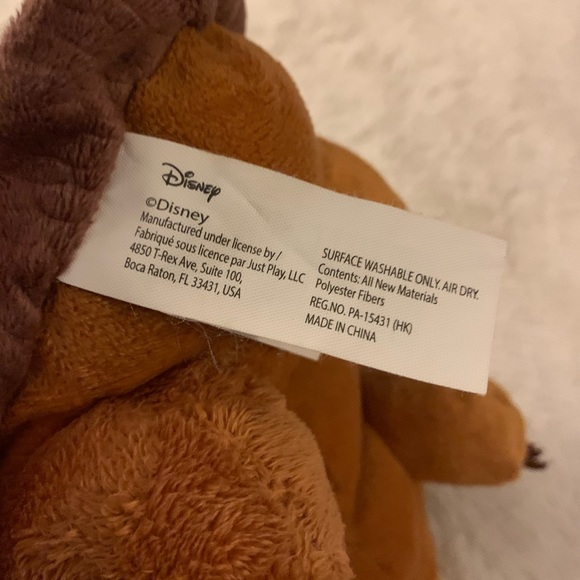 Raya & last dragon. Tuk Tuk actually rolls into a ball. Disney brand. - Picture 5 of 6